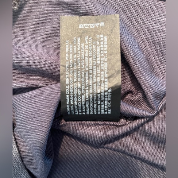 THEORY SCOOP Neck Tee in slubbed Modal Jersey size Medium - Picture 7 of 10